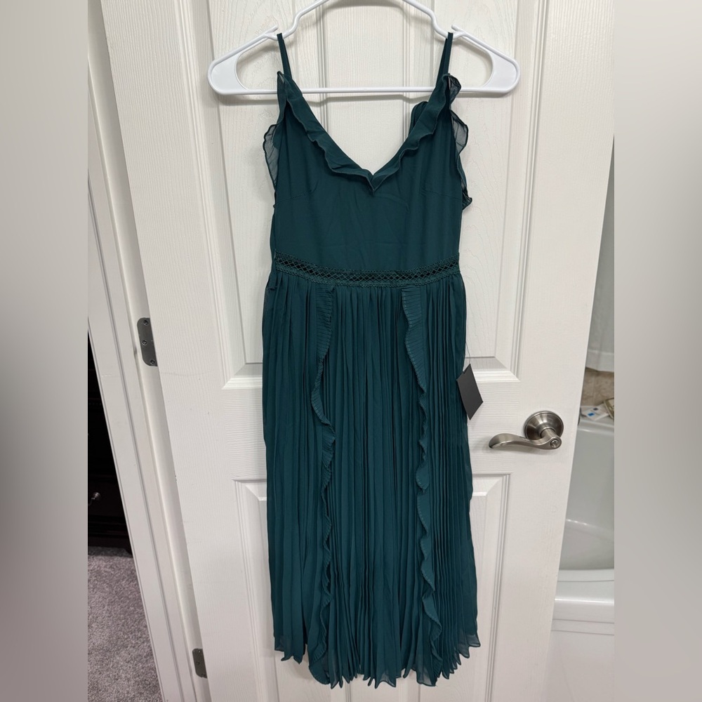 Lulus Never a Dull Moment Emerald Green Tie-Strap Pleated Midi Dress XXS - Picture 4 of 11